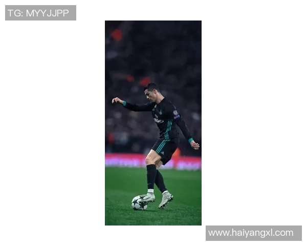 最新足球明星壁纸精选展示让你与偶像零距离接触的视觉盛宴 最新足球明星壁纸精选展示让你与偶像零距离接触的视觉盛宴