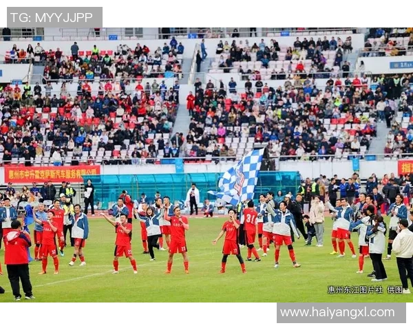 足球明星海外表演盛况空前吸引全球球迷热情追捧与互动 足球明星海外表演盛况空前吸引全球球迷热情追捧与互动